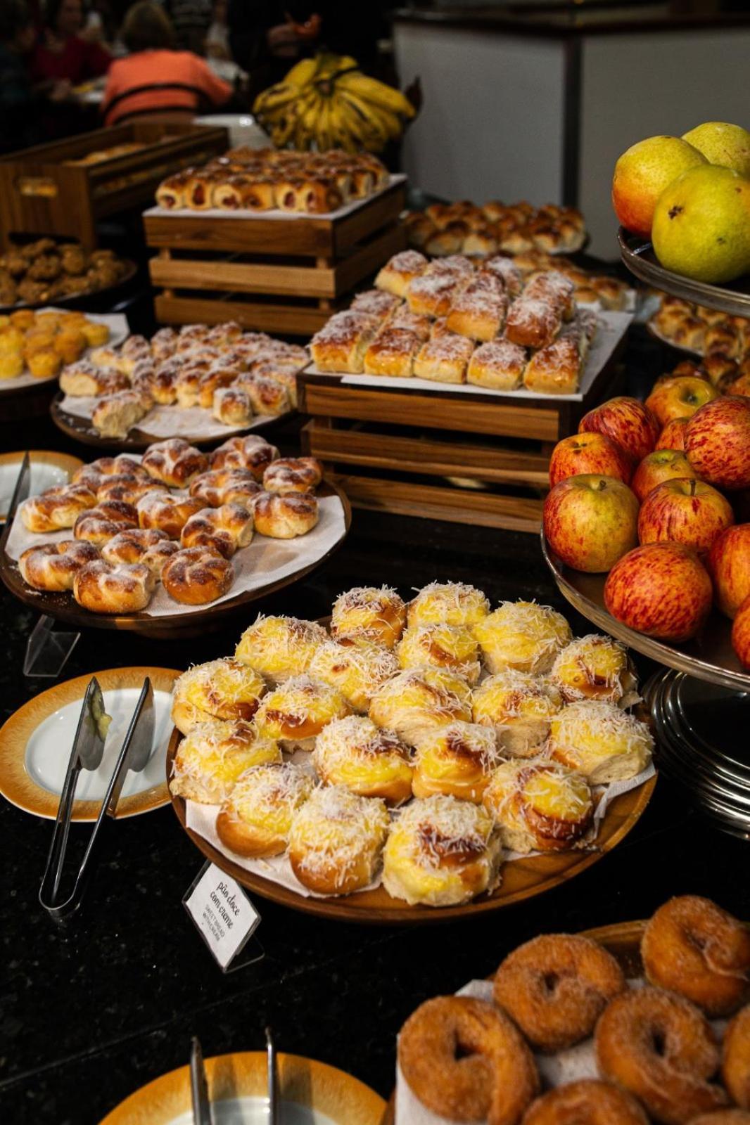 Ouro Minas Hotel Belo Horizonte, Dolce By Wyndham Dış mekan fotoğraf Hot cross buns